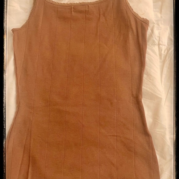 Light brown women T shirt size large from Abercrombie brand new - Picture 2 of 2